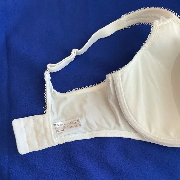 Wacoal Classic White Bra - Picture 5 of 7